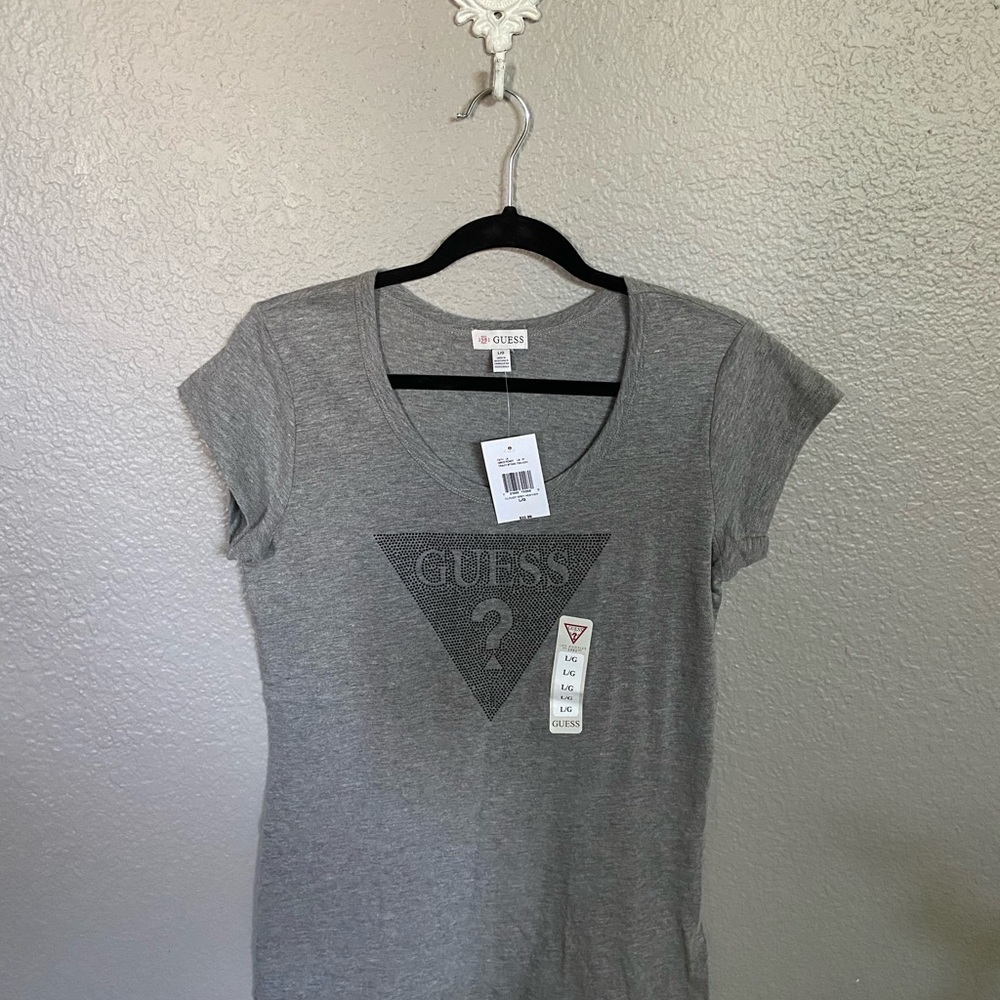 Brand New Women’s Guess Top